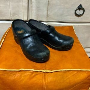 Black Dansko clogs